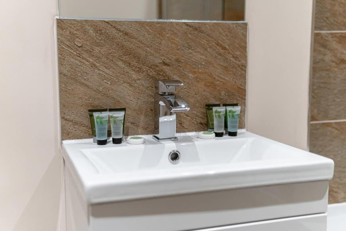 Modern 1 Bedroom Apartment In Μάντσεστερ Εξωτερικό φωτογραφία